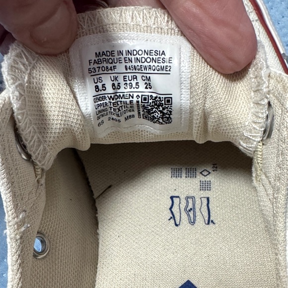 Converse Cream Canvas Low Top Sneakers with Red Trim - Picture 7 of 8